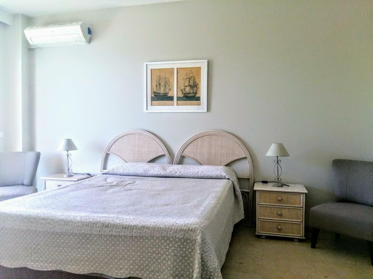 Estudio En 1A Linea Torremolinos Exteriör bild