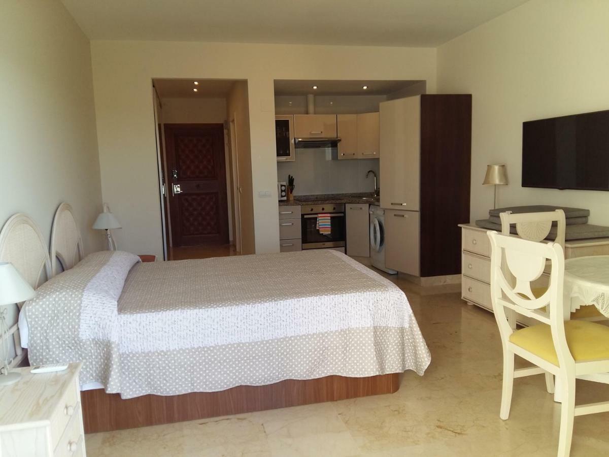 Estudio En 1A Linea Torremolinos Exteriör bild